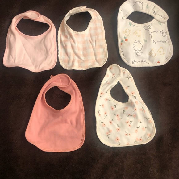 New 0-12 months assortment of baby items - Picture 10 of 16